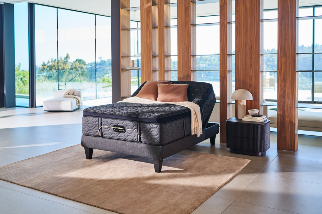 9e7ccfc382e51f409eb54118c7eda3d3b3eb045d Beautyrest Black™ Luxury Adjustable Base - view 1